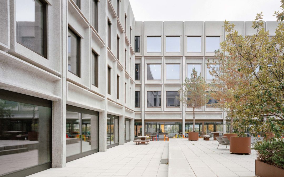 Le Collège Rousseau nouveau est arrivé